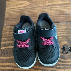 Toddler girl Nike shoes